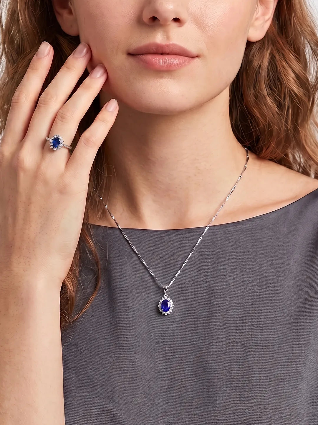 Royal Sueño Sky Sapphire Princess Ring
