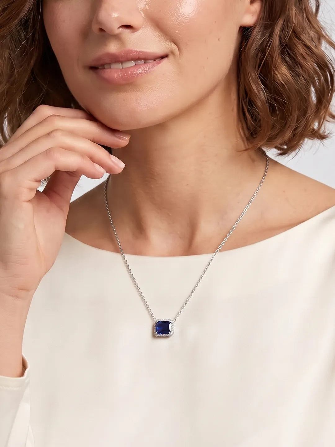 Blue Majesté Sky Sapphire Necklace