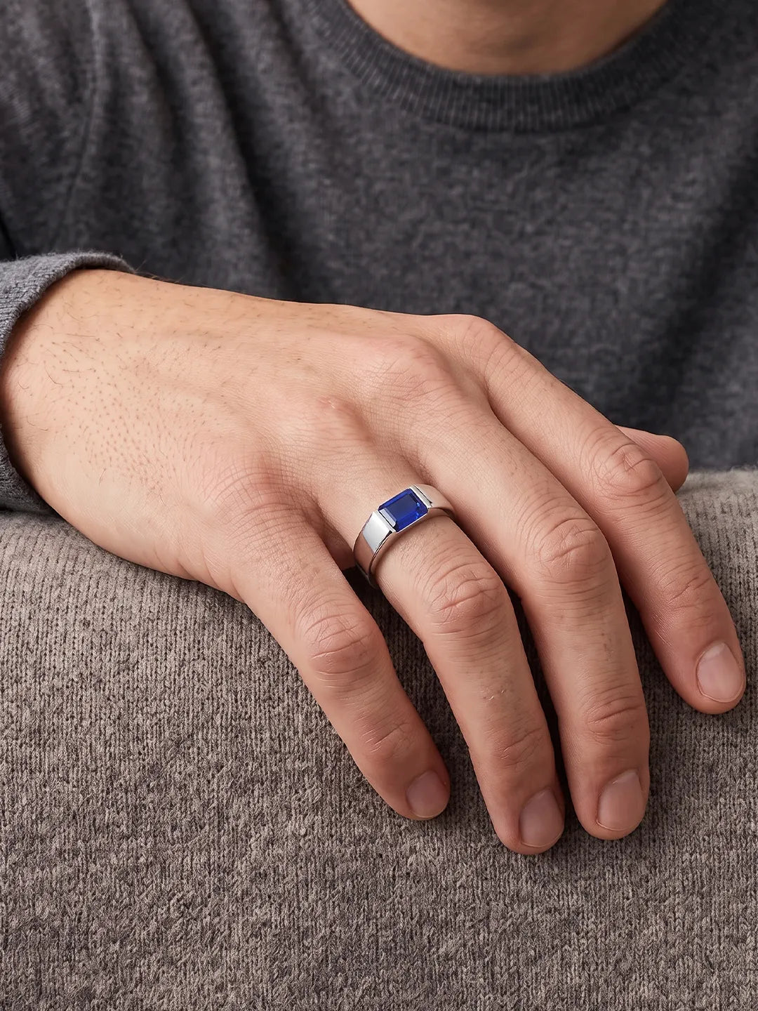 The Vellor Men’s Ring