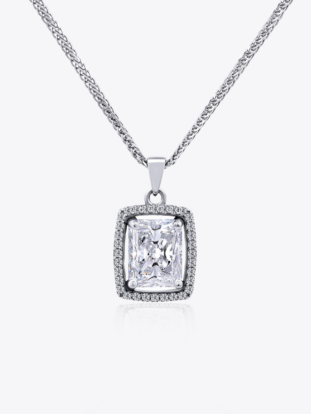 Majestic Frost Diamond Pendant