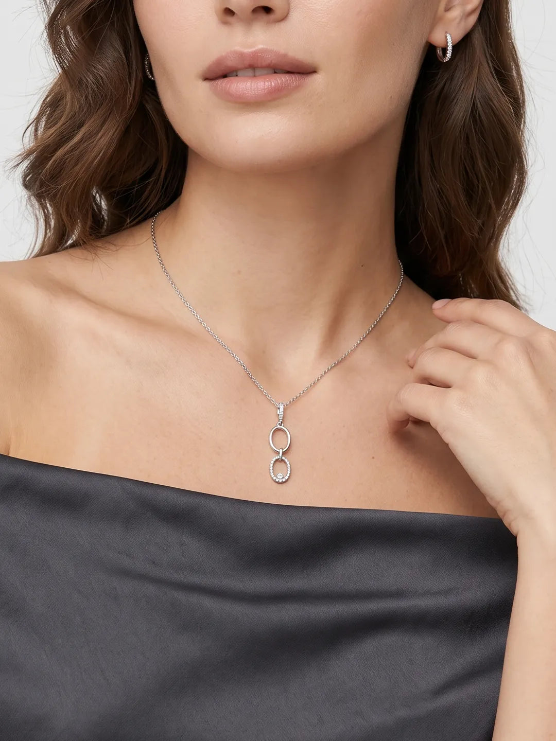 Reverie Floating Oval Necklace