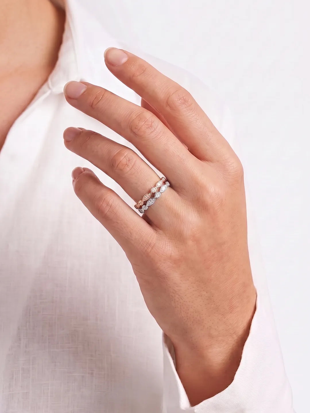 Enchanté Ballet Eternity Ring (18K Rose Gold Plated)