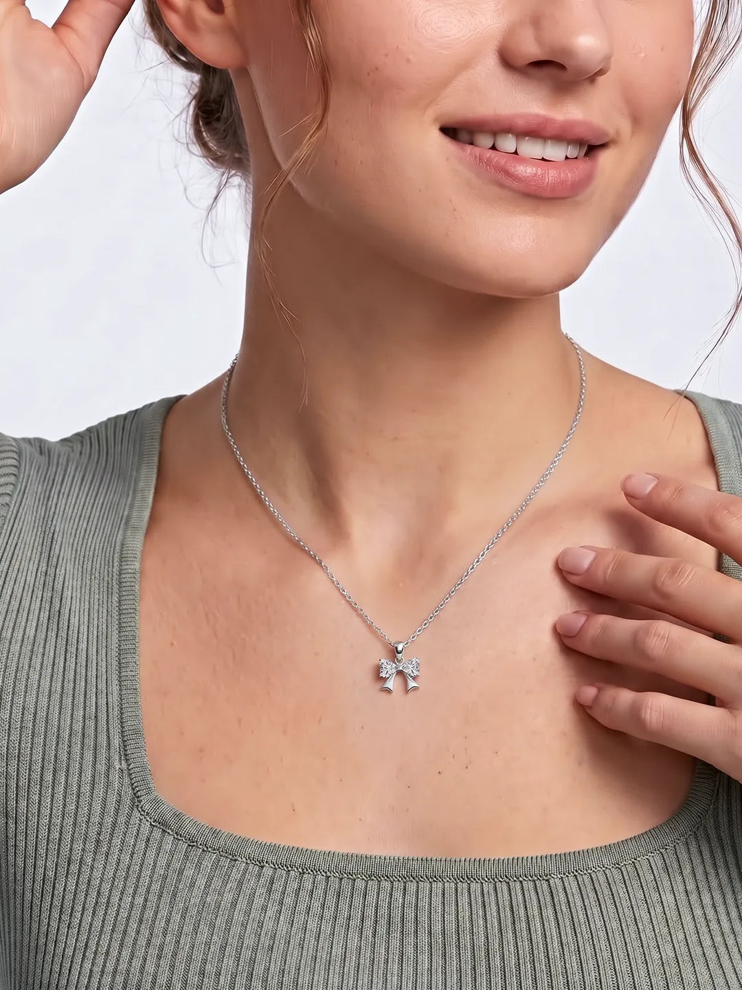 Lovely Loop Pendant