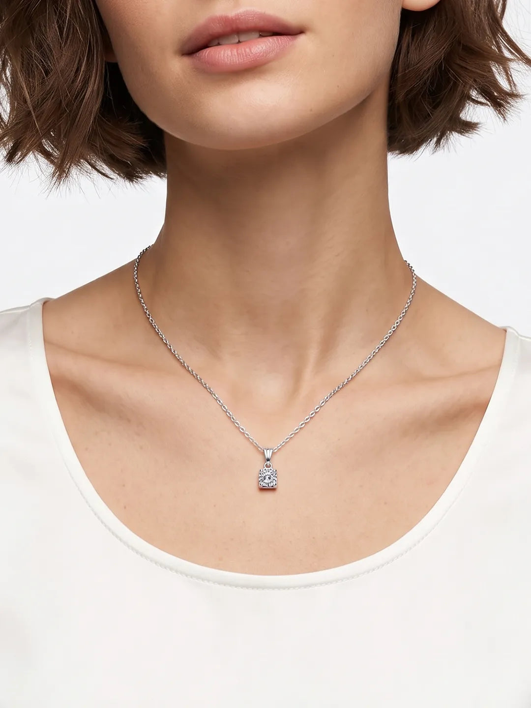 The Maison Solitaire 16 Hearts & Arrows Pendant