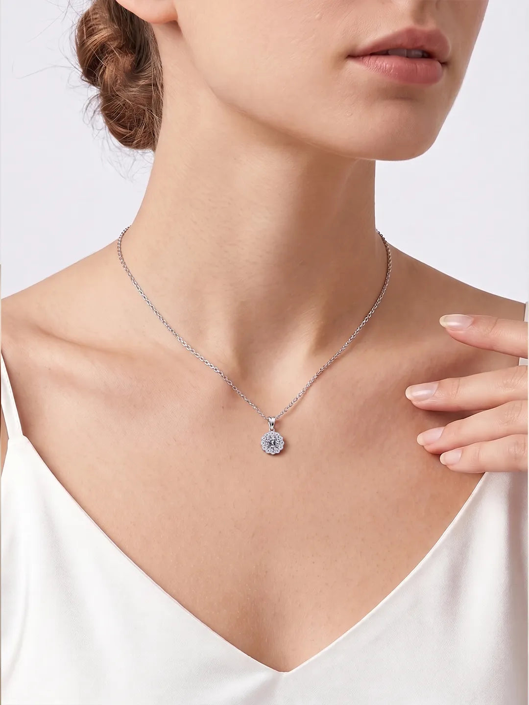The Fleurie Drop 16 Hearts & Arrows Pendant