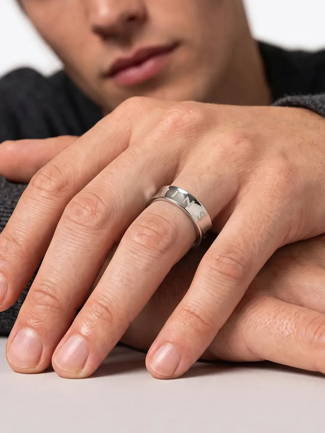 V Collection - V Bold Ring