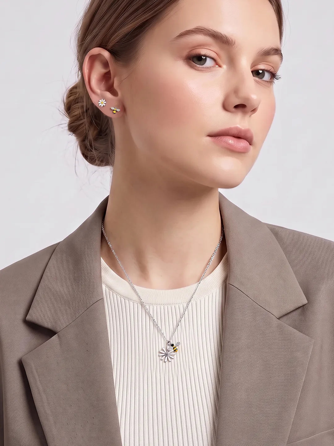 Buzz Bee Necklace