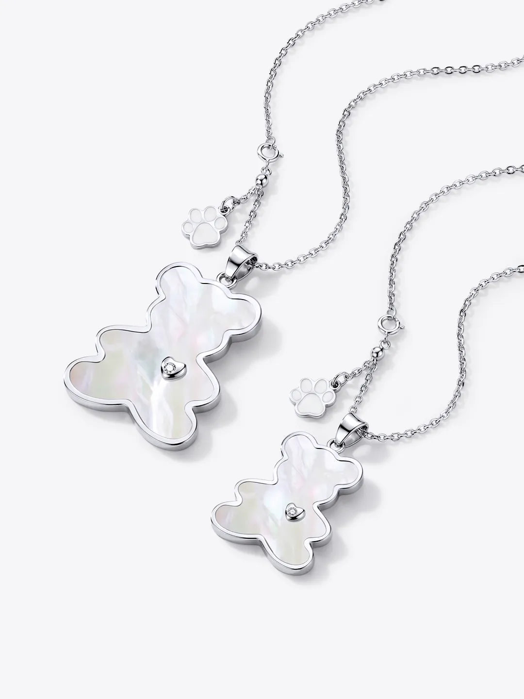 Luvis Bear Engravable Pendant – Mother of Pearl (Silver)